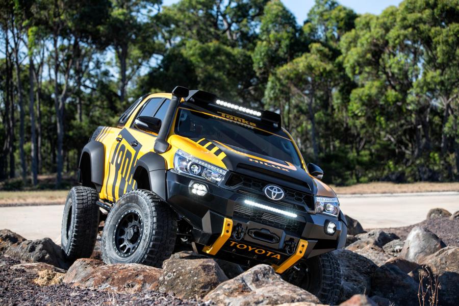  Toyota Hilux Tonka Concept 2017 года  (фото 32 из 40)